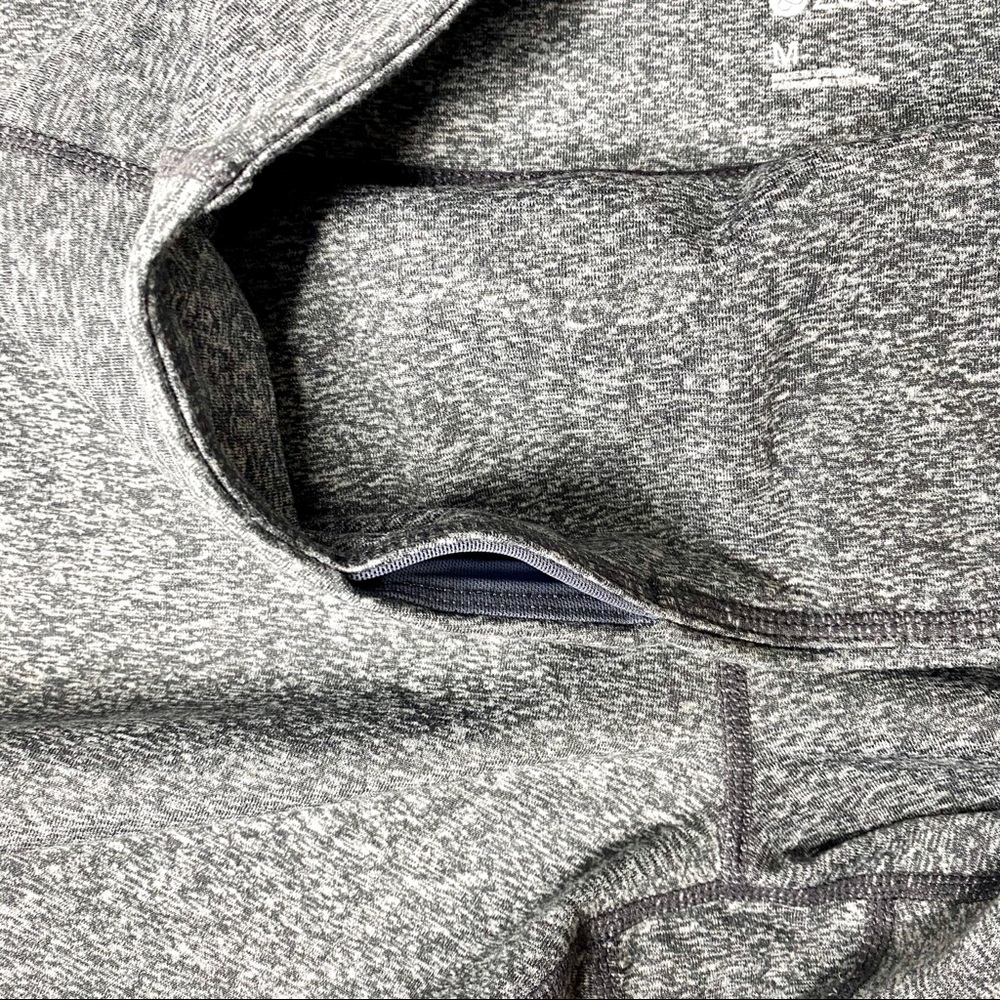 Zella Gray Cropped Leggings NWOT - Picture 6 of 6